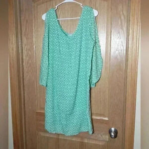 Dewa women's size Large green white geometric pattern dress soft peekaboo sleeve